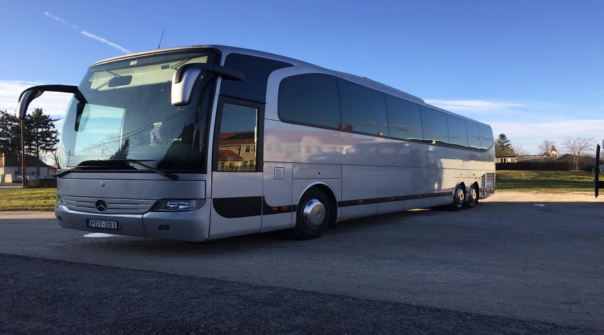 coach airport transfers romania